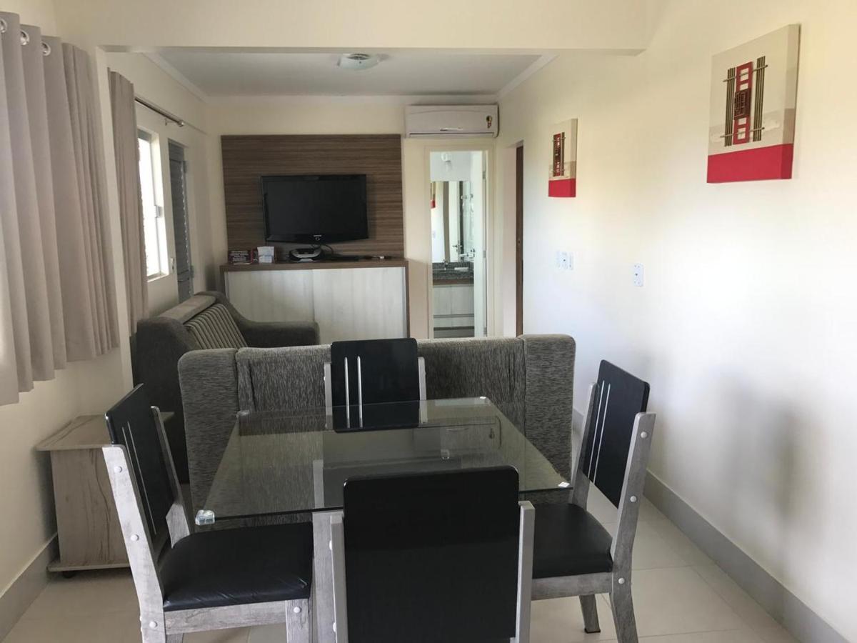Lacqua Diroma 2 Flats Unidos Com 2 Suites E Banheiro Social Extra Калдас-Новас Экстерьер фото